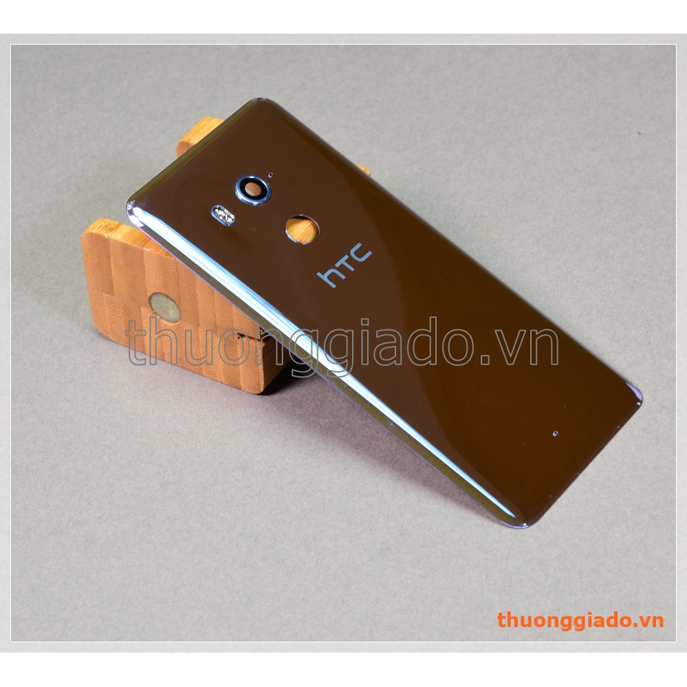 Thay kính lưng HTC U11+, HTC U11 Plus