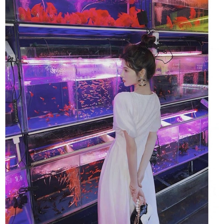 ĐẦM MIDI TRẮNG CỔ TIM ĐAN EO TAY BỒNG