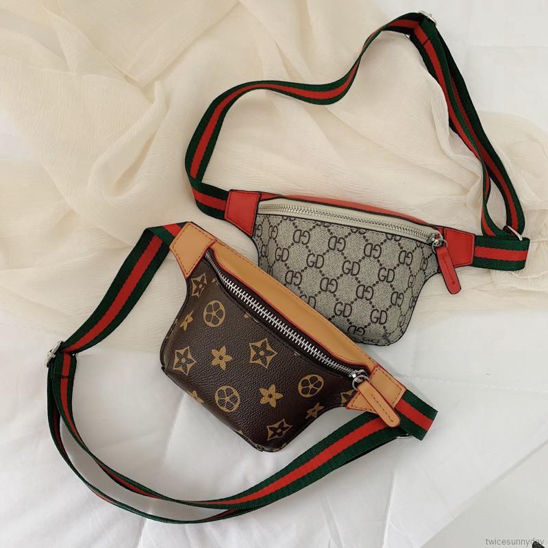 Túi đeo chéo ngực in hoa thời trang cổ điển