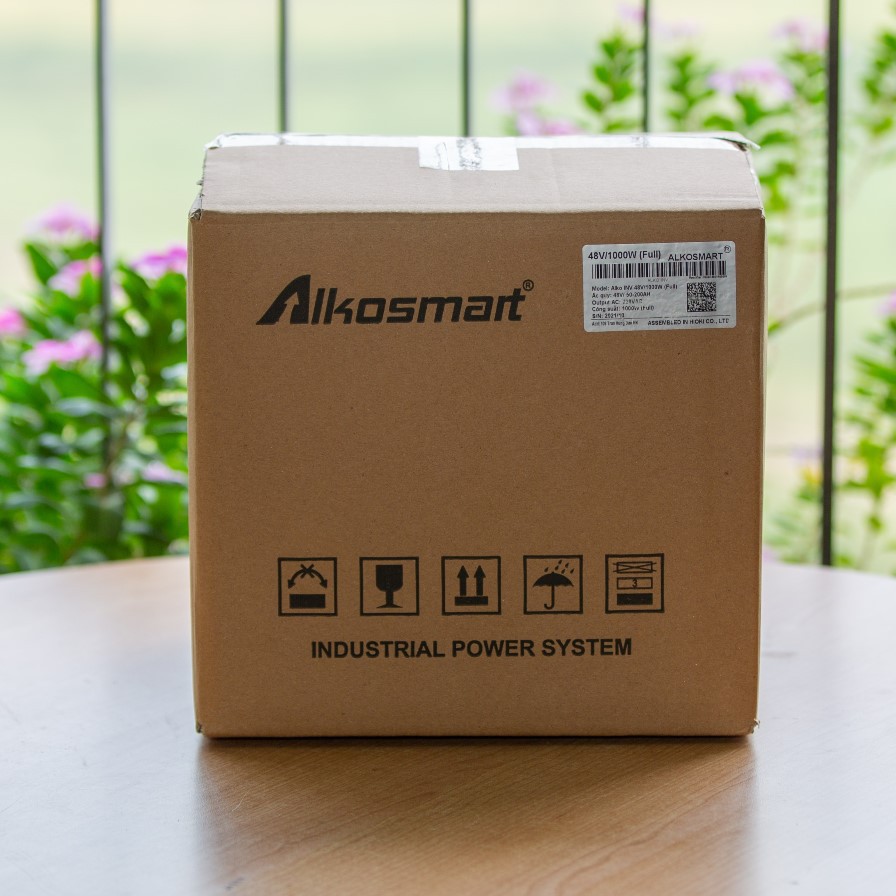 Bộ kích chuyển điện 48V lên 220V Sóng Sine chuẩn kiêm sạc bình ắc quy tự ngắt hàng NHẬT BẢN 1.500VA/1.000W