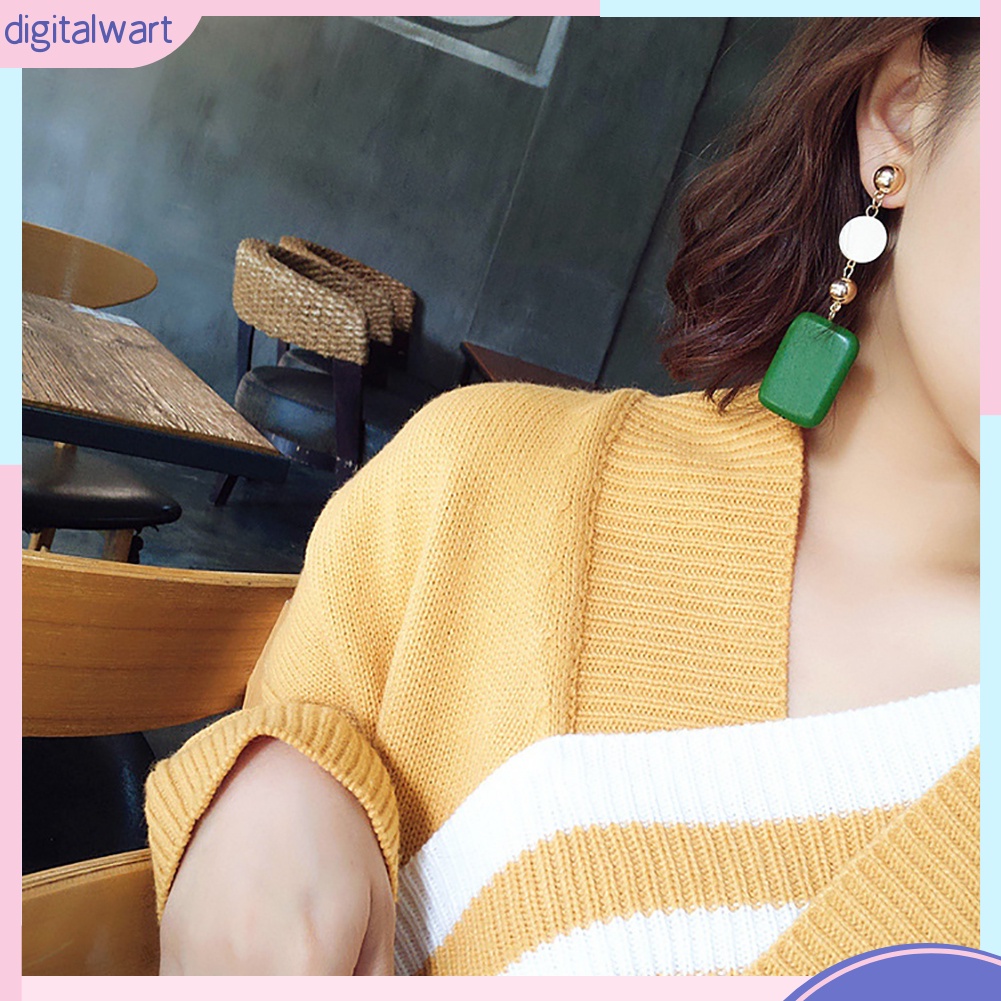 Đôi bông tai hợp phối họa tiết gỗ thời trang cho nữ