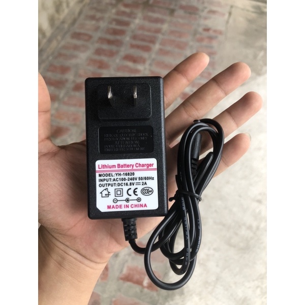 SẠC PIN 4s-16,8V 2A(Có đèn báo đầy) MỚI 100% giá siêu rẻ ⚡️⚡️⚡️