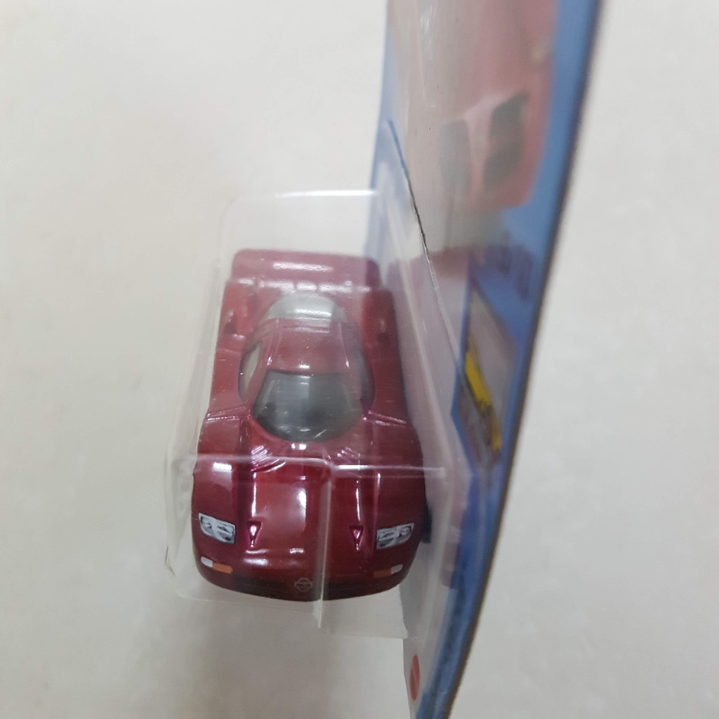 Xe Mô Hình Chính Hãng HotWheels - Nissan R390 GT1