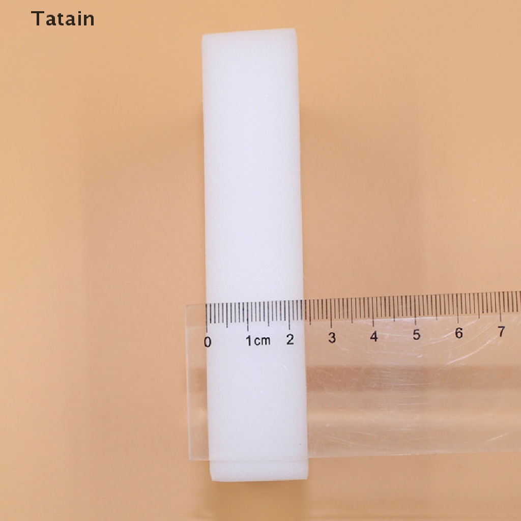 1 miếng bọt biển dùng để lau chùi vệ sinh