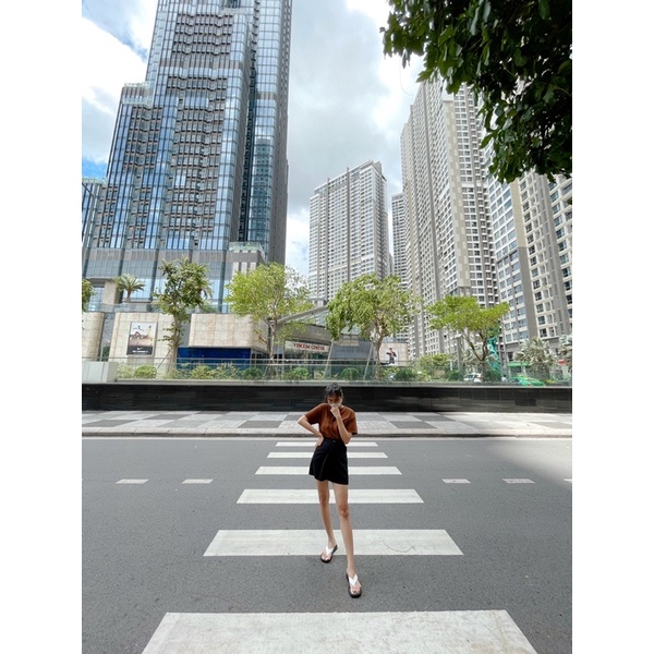 [Mã FAMARAL1 giảm 10K đơn 50K] SET OLD SCHOOLQuần short ống rộng phối cùng áo thun siêu vintage