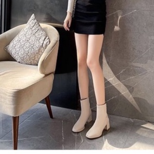 Giày Bốt Cổ lửng ôm chân may viền chỉ thẳng mã B11 hai màu kem đen