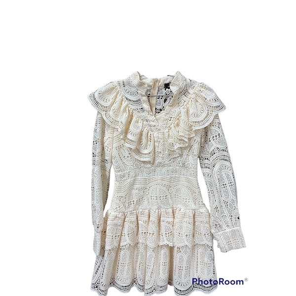 Đầm ren Ha Quy Tran size M