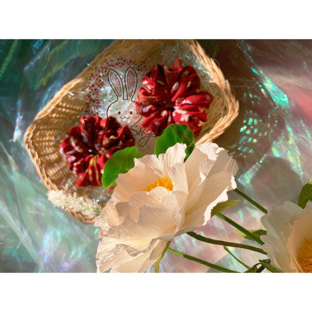 Scrunchies hoa đỏ - Dây cột tóc hoa đỏ