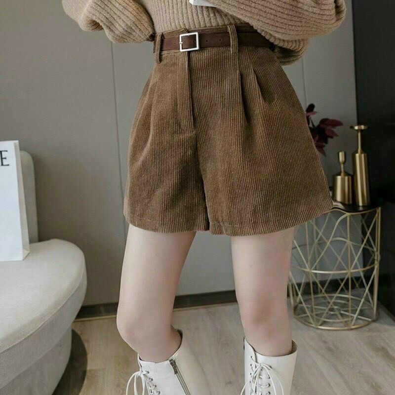 Quần short dạ tặng kèm đai