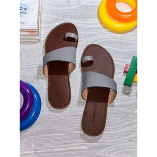 Dép Nữ Thời Trang Cao Cấp - Xỏ Ngón- Màu Xám - Loại Cao Cấp - Độ Cao Đế 2cm ( quai da, simili, đế cao su nguyên khối )