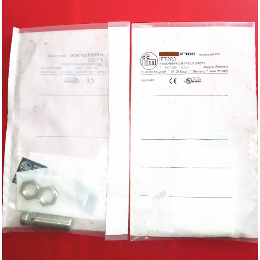 IFT203 IFT204 cảm ứng M12 công tắc tiệm cận đầu nối bốn lõi PNP thường mở cảm biến kim loại tại chỗ 
