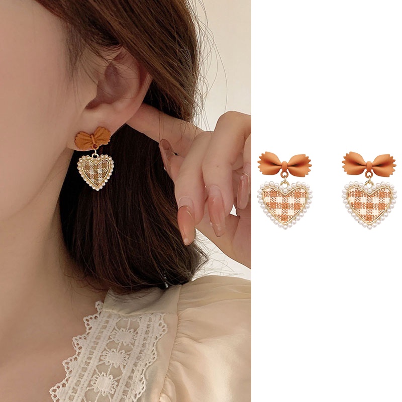 Khuyên tai hình nơ và trái tim phong cách cổ điển hợp thời trang