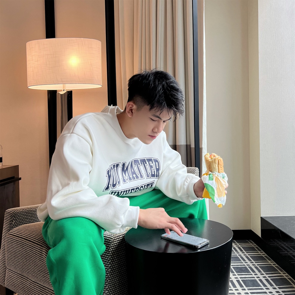 Áo Nỉ Cổ Tròn Nam Nữ Bo Cạp Fom Rộng, Phong Cách Trẻ Trung Năng Động