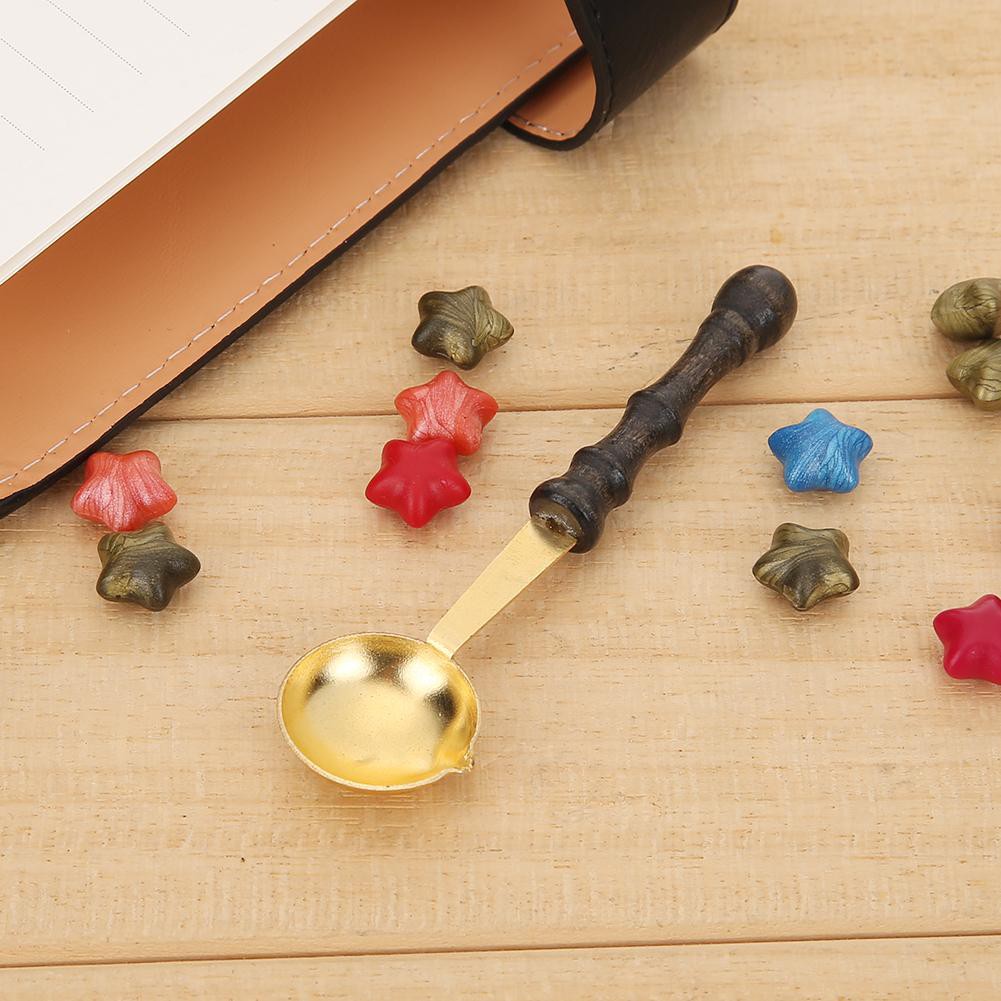 Muỗng Có Cán Gỗ Theo Phong Cách Cổ Điển