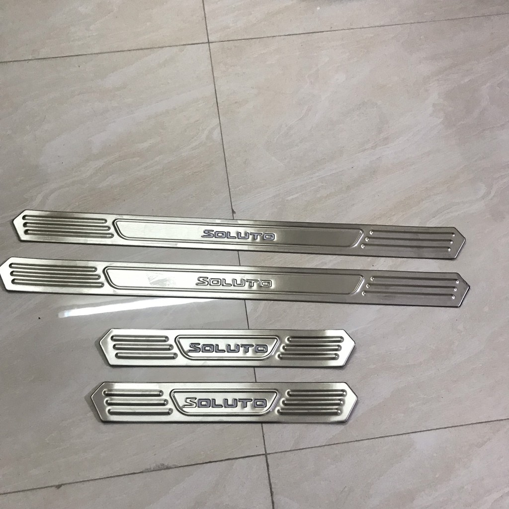 Bộ 4 nẹp Chân ngoài Inox xe Kia Soluto new 2019,2020,2021