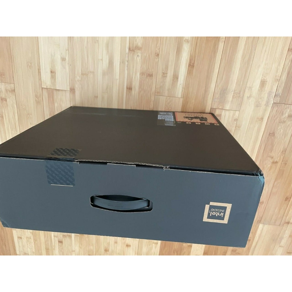 Brand New ASUS Zenbook Pro Duo UX581 15.6" Touchscreen (i9-10980HK) 4K UHD 32GB 2TB SSD | BigBuy360 - bigbuy360.vn