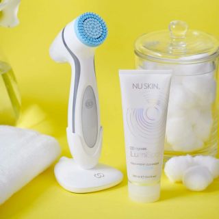 Máy rửa mặt Nuskin Lumispa