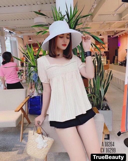 Áo Cổ Vuông Pha Ren
