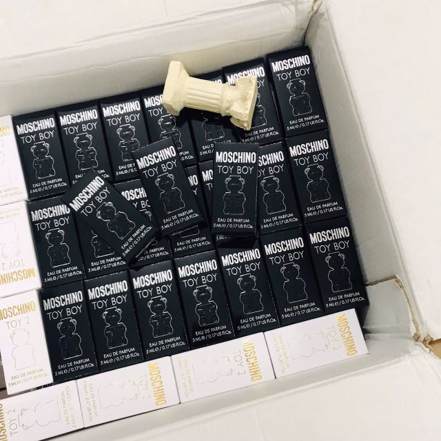 Nước hoa gấu đen Moschino Toy Boy quý ông tinh nghịch | BigBuy360 - bigbuy360.vn