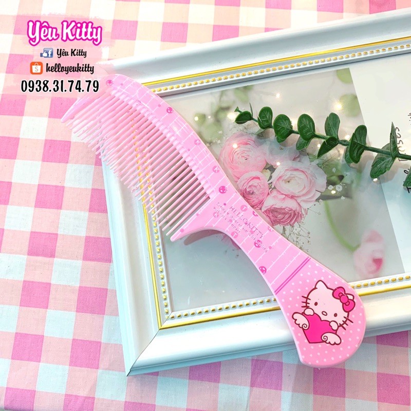 LƯỢC NHỰA HELLOKITTY