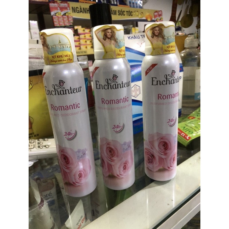 Xịt khử mùi Enchanteur chai 150ml