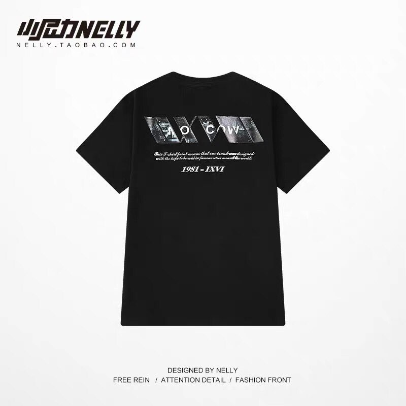 [FREESHIP](CÓ SẴN)HÀNG CHÍNH HÃNG áo thun NELLYHEYBIG unisex ,áo thun dáng rộng hoạ tiết dọc chữ MOCOW mã THDX3295AU.