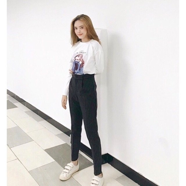 Quần baggy nút kẻ sọc hai túi