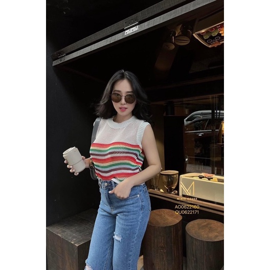 Áo len lưới ba lỗ kẻ đỏ siêu hot