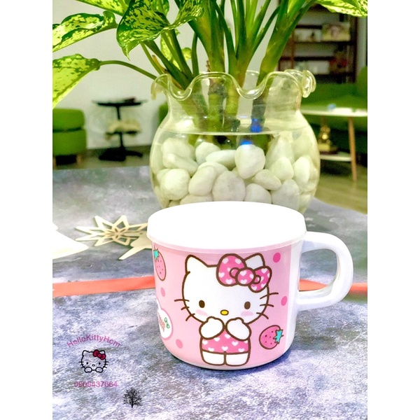 Ly có nắp Melamin HelloKitty