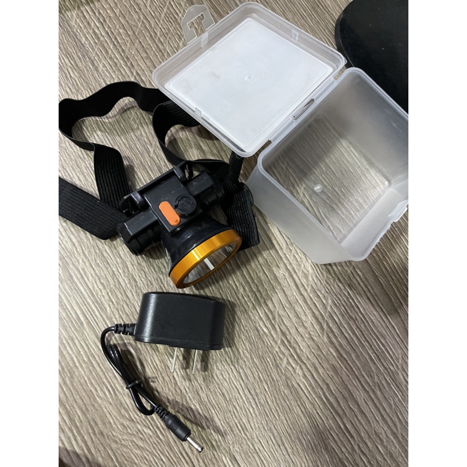 Đèn pin đội đầu nhỏ gọn và tiện lợi tấm chiếu sáng gần 150m K501 Shalla