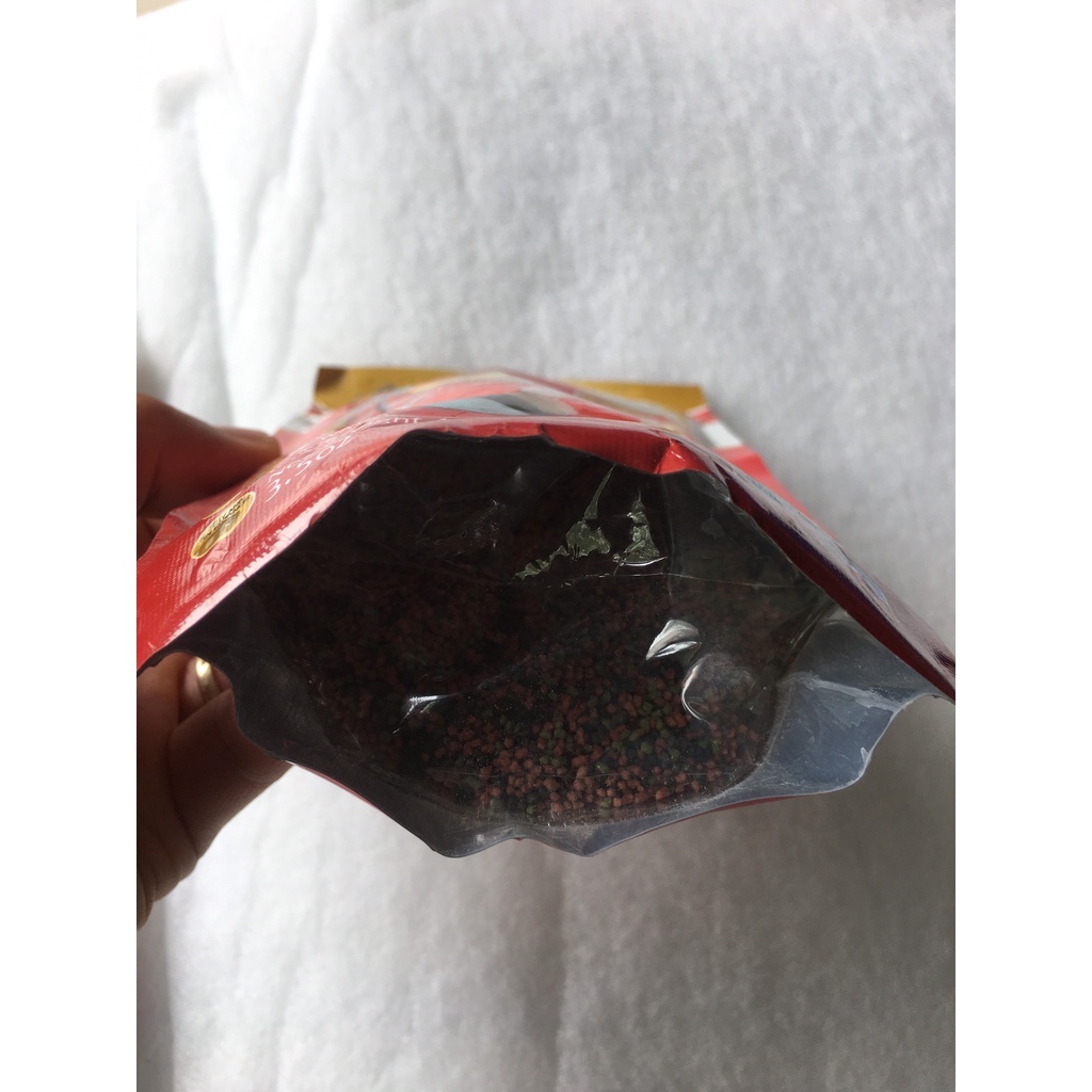 Cám cá KOI SAKURA gói 100g nhập THÁI LAN, cỡ hạt B(BABY) dùng cho các loại cá nhỏ.