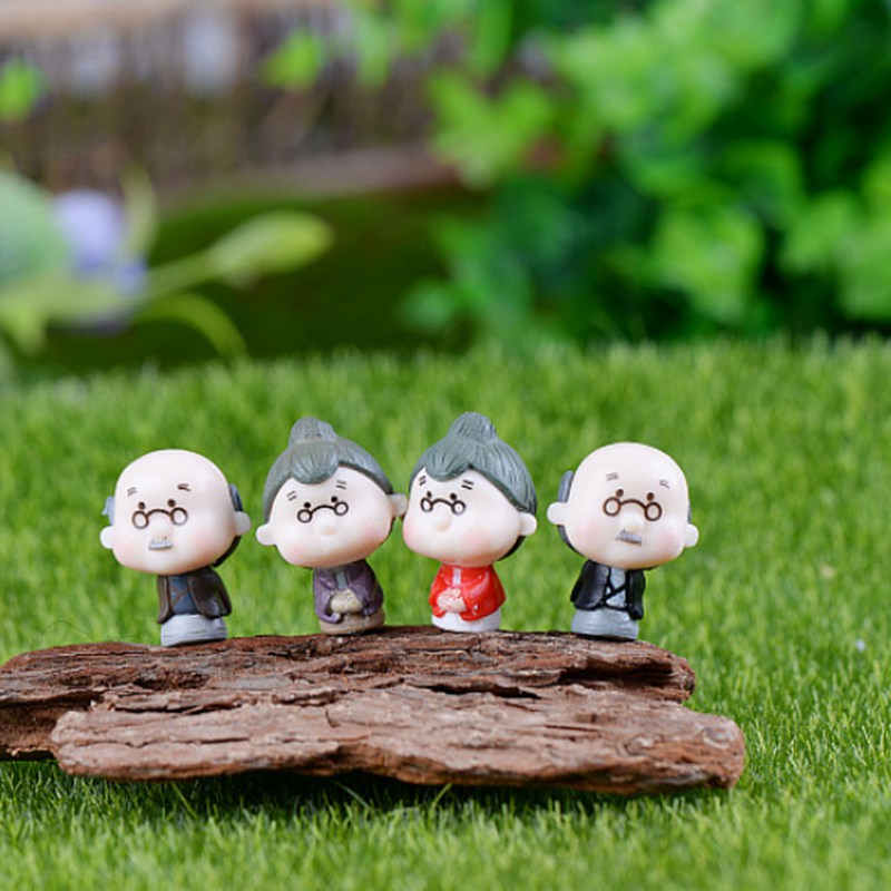 Set 2 mô hình ông bà trang trí sân vườn