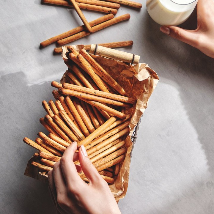 Snack Que Tẩm Mè, Snack Que Vị Phô Mai No Brand Hàn Quốc