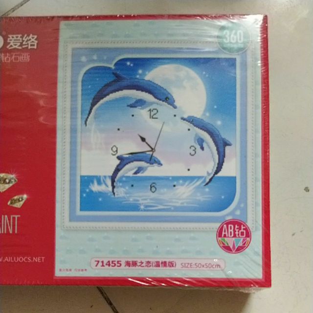 Tranh đính đá đồng hồ cá heo 71455 kt 50x50cm