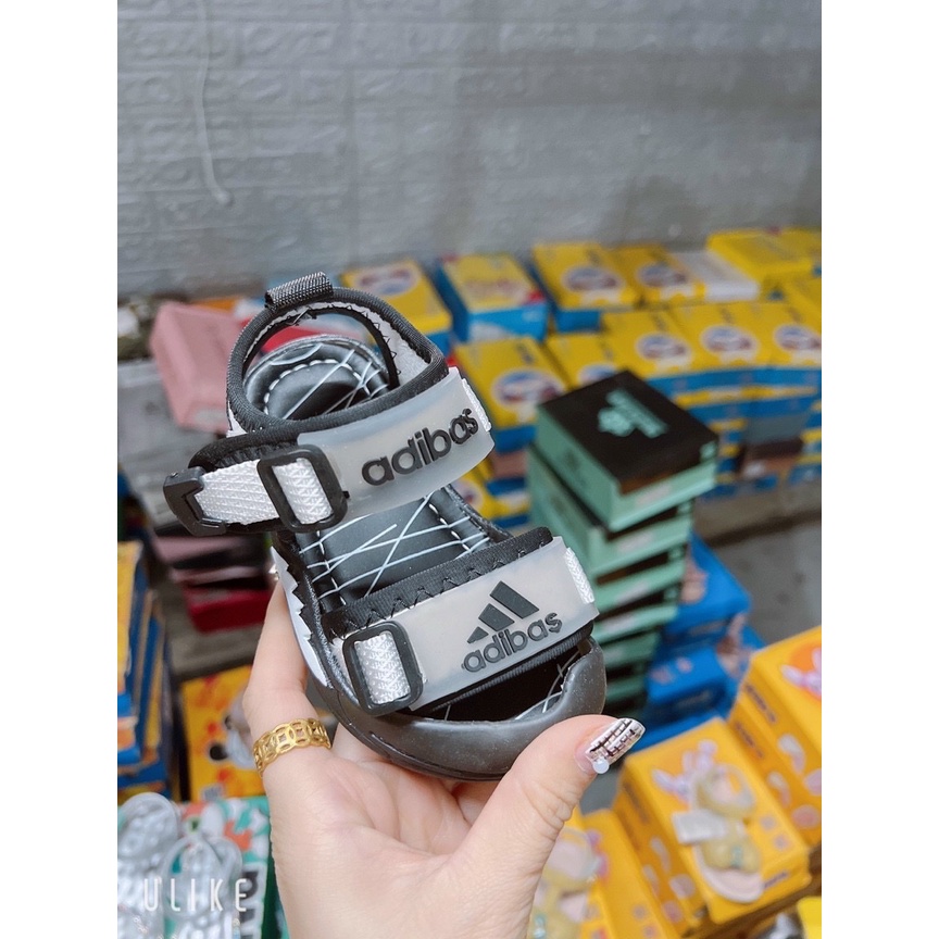 Sandal đế mềm adidas đen cho bé trai