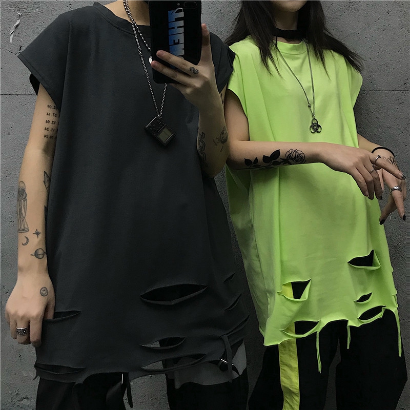 Áo Thun Form Rộng Khoét Lỗ Phong Cách Retro | BigBuy360 - bigbuy360.vn