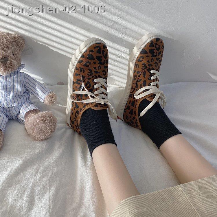 卍Giày thể thao đế bằng in họa tiết da báo thời trang năng động | BigBuy360 - bigbuy360.vn