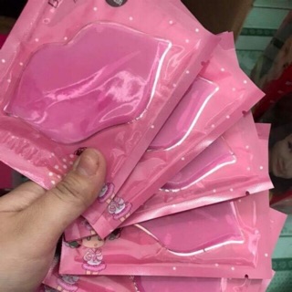 Mặt nạ dưỡng môi