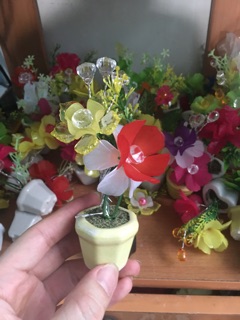 10 chậu hoa đá pha lê