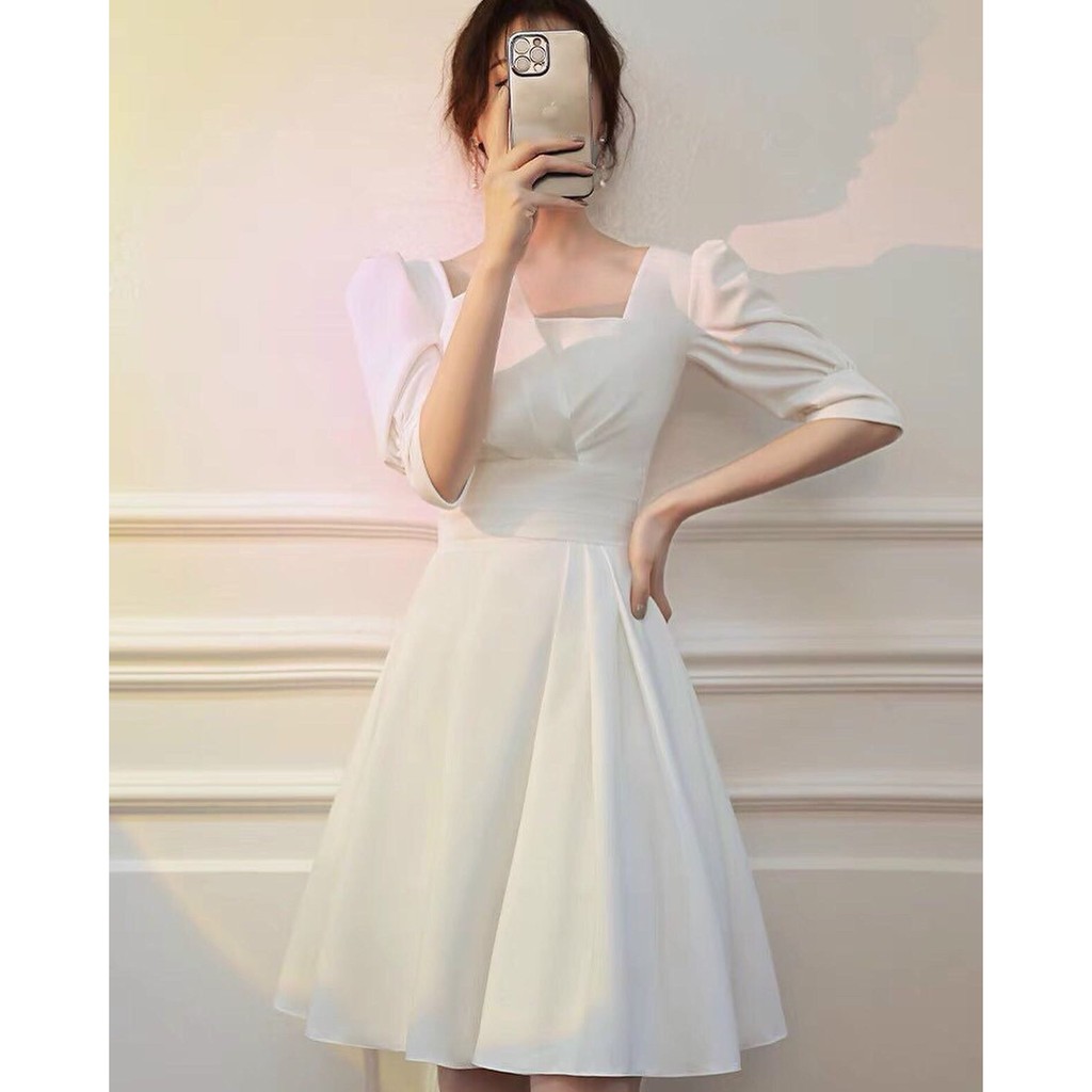 Váy trắng xòe thết kế cổ kiểu tay phồng dài đẹp lạ | BigBuy360 - bigbuy360.vn