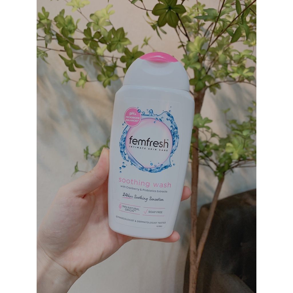 UK - Dung dịch vệ sinh phụ nữ cao cấp Femfresh Soothing Wash 250ml - Hity Beauty