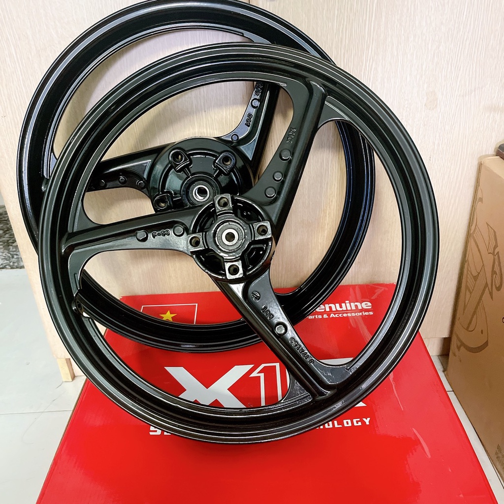 NEW 100% - Mâm X1R, Mâm 3 Cây Bảng 1.6-1.6 lắp đặt như ZIN xe Exciter 150/155 Ex150 Ex155 Màu Đen CỰC CHẤT