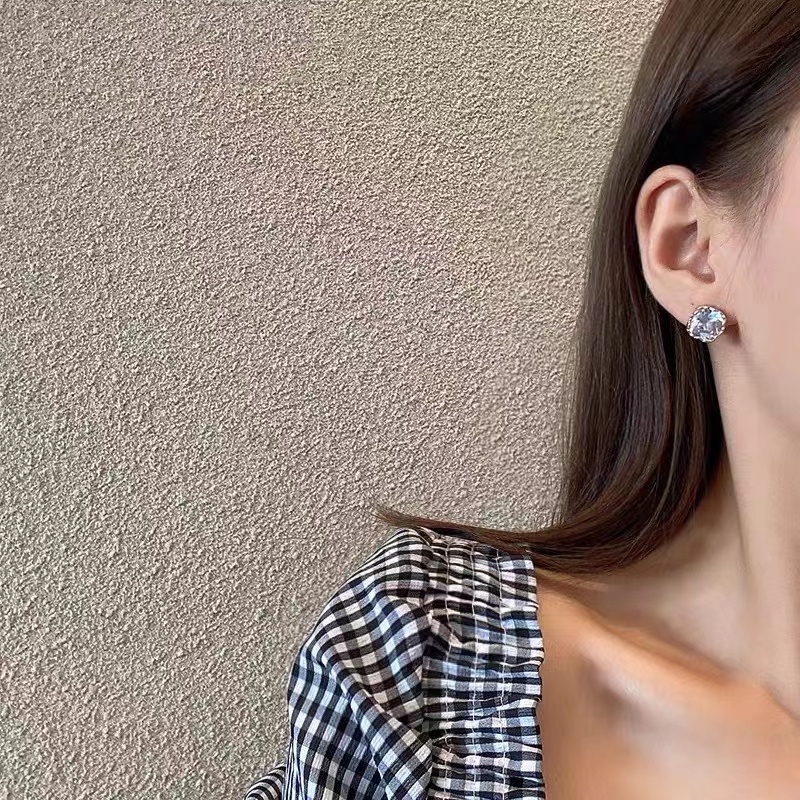 Bông Tai Mạ Bạc 925 Hình Vuông Đính Đá Lấp Lánh Phong Cách Retro Thời Trang Cho Nữ