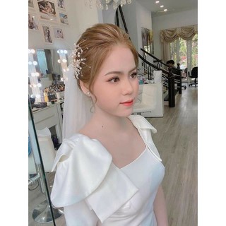 váy trắng nơ bèo vai