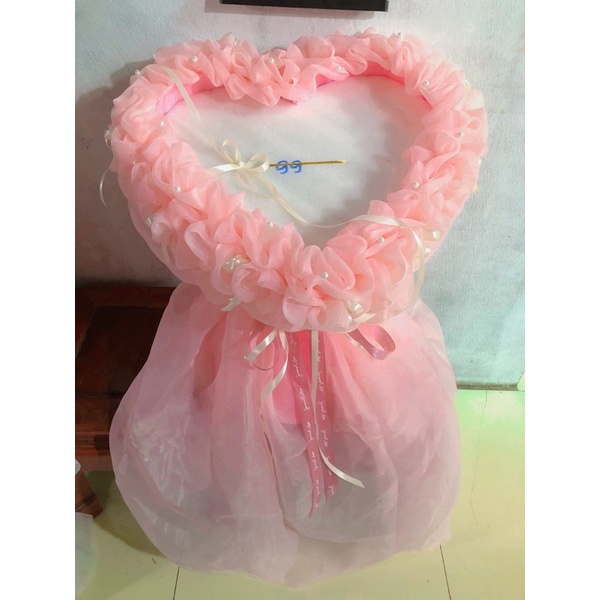 Cốt voan cắm hoa sáp 99 bông