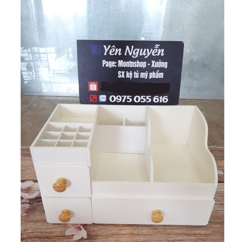 Kệ đựng mỹ phẩm max 35cm màu trắng núm gỗ sáng 9 ô son trên