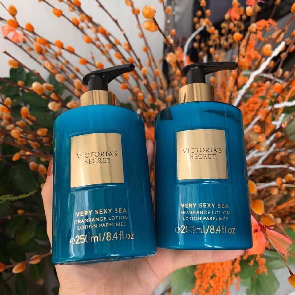 Lotion dưỡng thể Victoria' s secret very sexy Sea 250ml