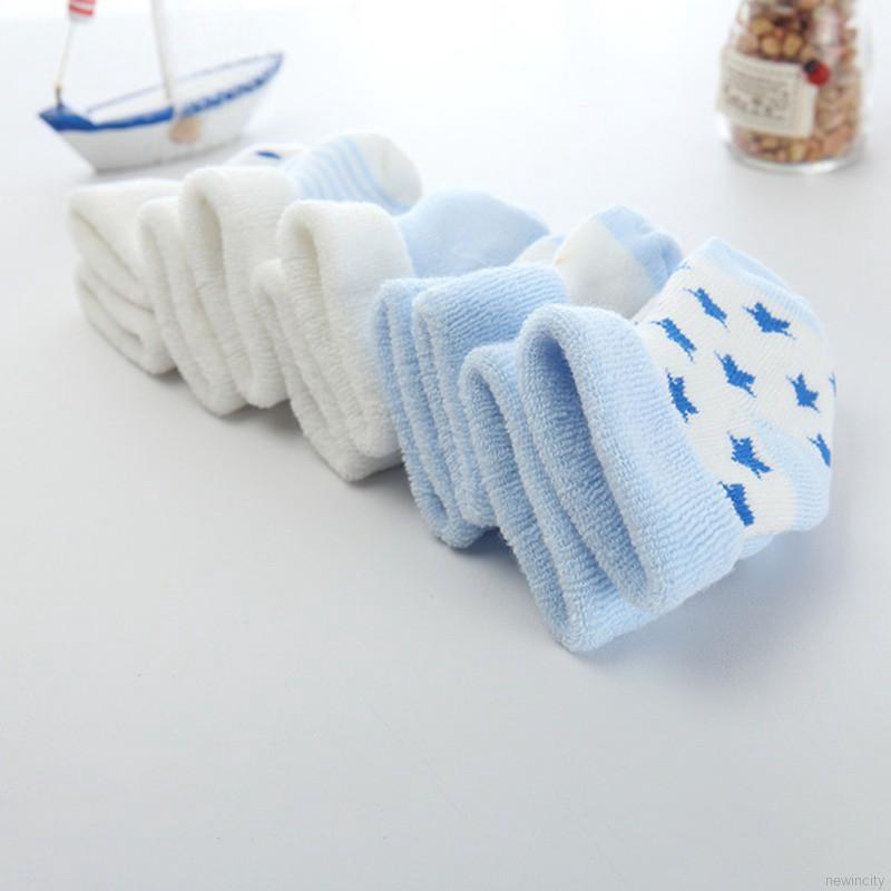 Bộ 5 Đôi Vớ Cotton Giữ Ấm Mang Trong Nhà Họa Tiết Hoạt Hình Xinh Xắn Dành Cho Bé Trai Và Bé Gái