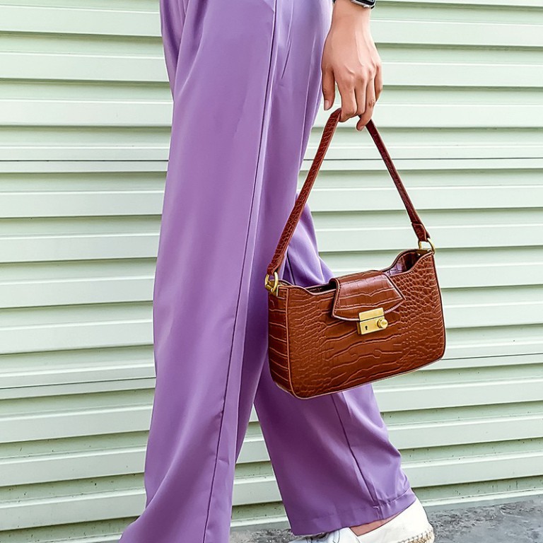 Túi kẹp nách Ngọc Trinh vân da cá sấu cao cấp siêu hot mẫu mới nhất KN01 túi xách đeo vai Chip Xinh Bag | BigBuy360 - bigbuy360.vn