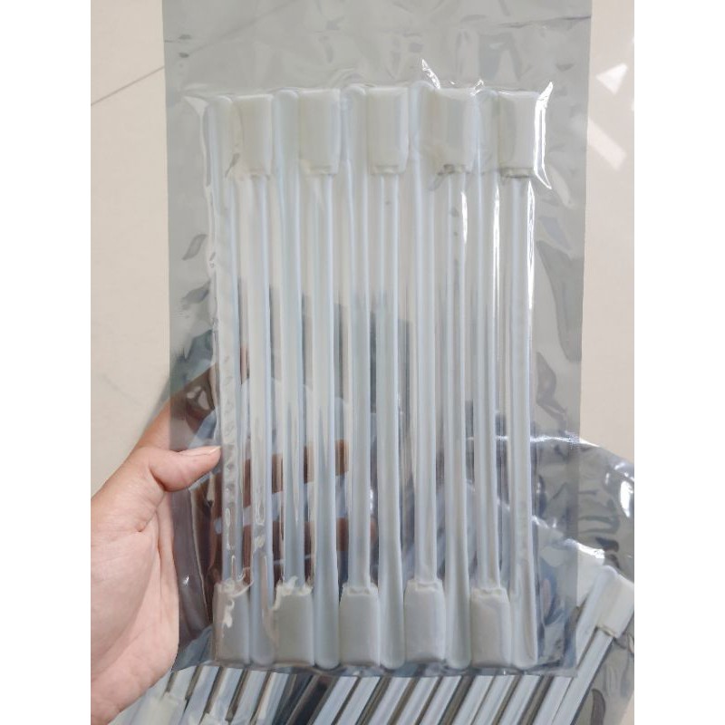 Que chùi đầu phun